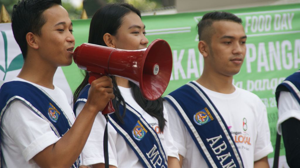 Mpok Depok dalam kampanye go pangan lokal 2015