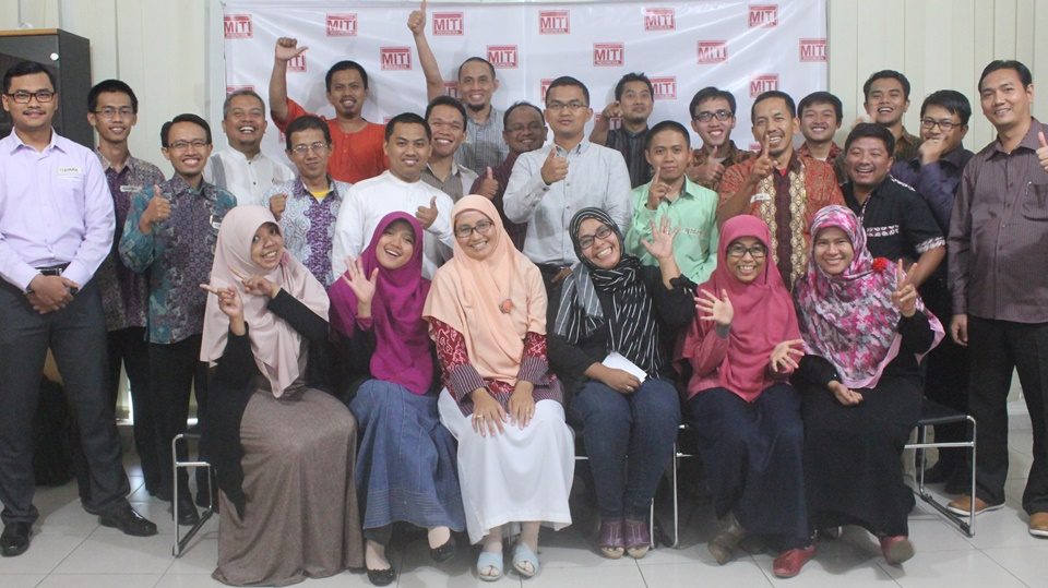 Foto Bersama Peserta Workshop MITI